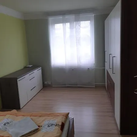 Apartman U Stadionu Apartment *