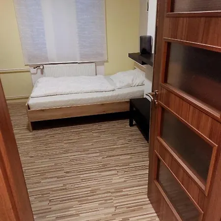 Apartman U Stadionu Apartment